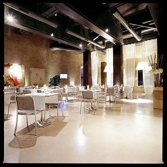 סיניסלו באלסמו Cosmo Hotel Palace